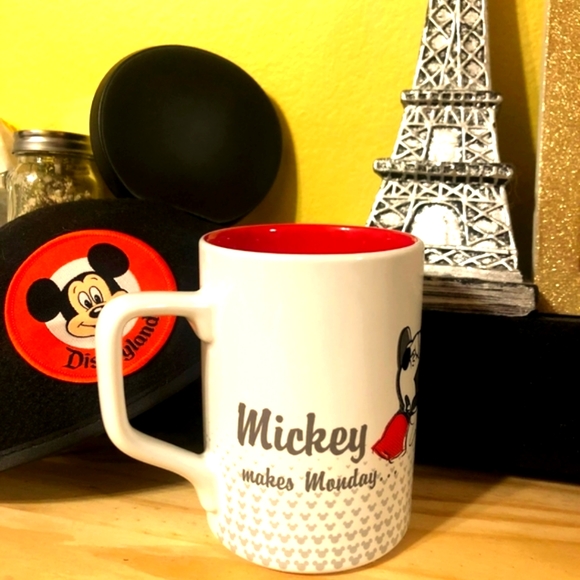 TWO Disney mugs (bundle) - Picture 2 of 6